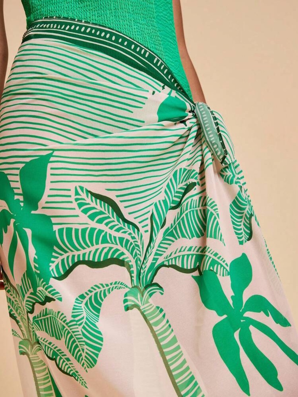 SHEIN Green Palm-Print Swim Sarong Cover-Up - Picture 5 of 5